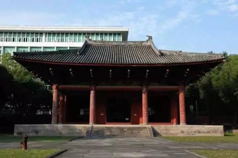 探秘福州艺术拍卖:从古董到现代艺术品